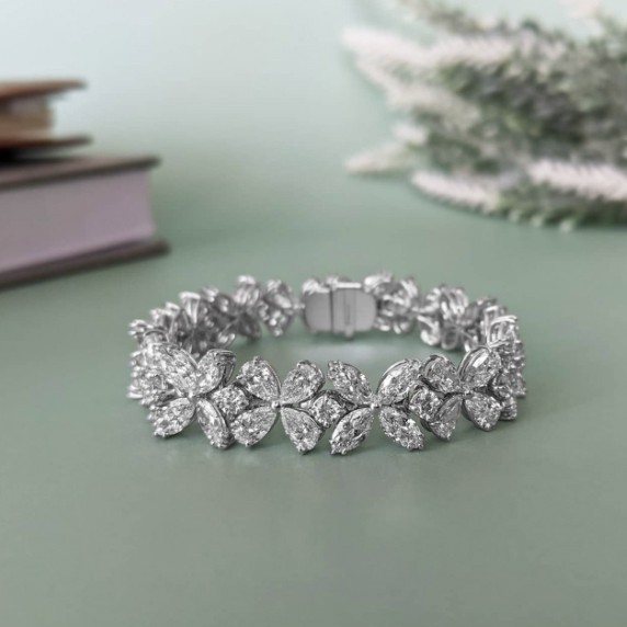 Platinum  Floral Motif Diamond Bracelet